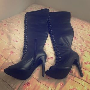 Black Knee high boots... worn once.